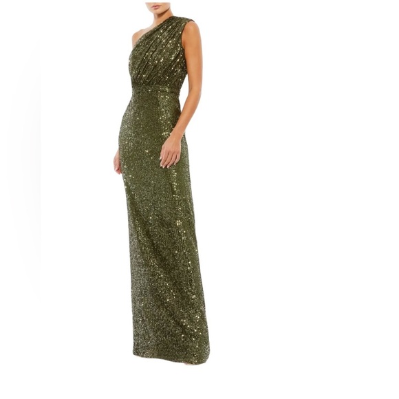 Mac Duggal Dresses & Skirts - NEW Mac Dugal Sequin One-Shoulder Column Gown